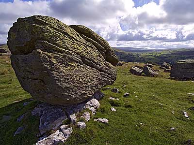 A Norber "Erratic" - Download this Yorkshire Dales Wallpaper